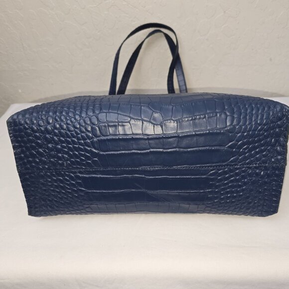 Mark and Graham Everyday Blue Italian Croc Embossed Leather Shoulder Tote Bag - Picture 12 of 13